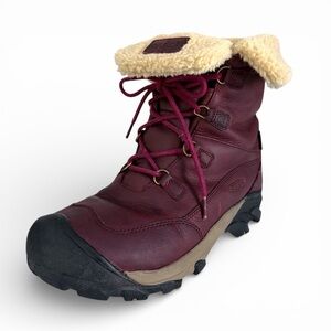 KEEN Burgundy Betty Short Waterproof Winter Boots Shearling Lined size 10